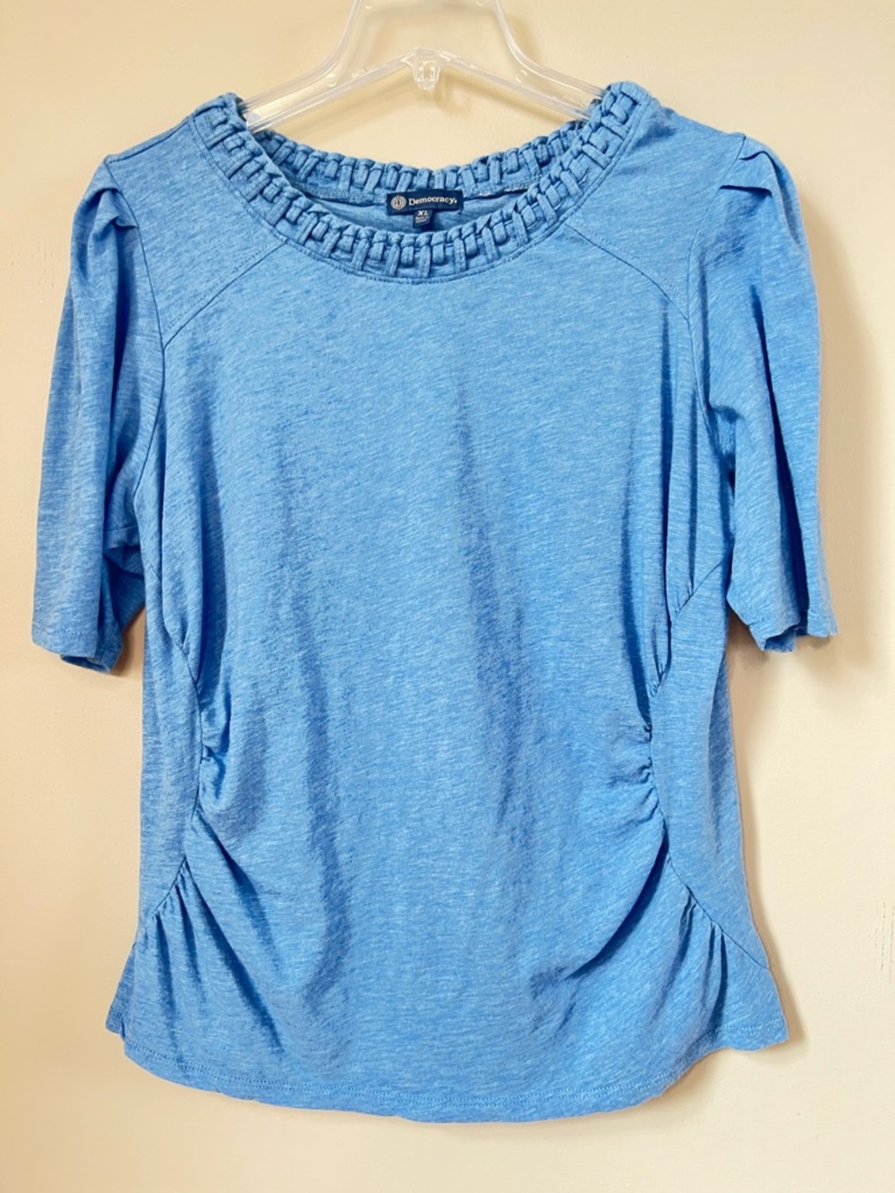 Democracy Light Blue Scoop Neck Short Sleeve Top with Braided Trim SZ XL - Picture 3 of 14